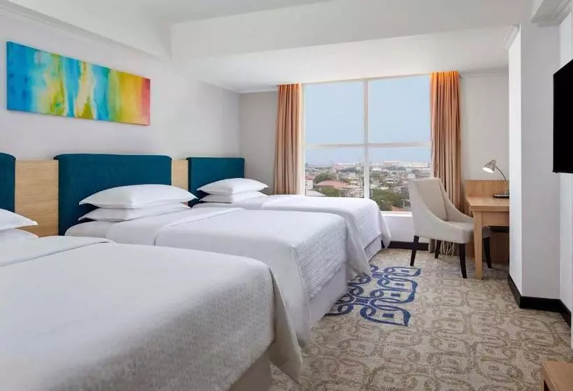 デラックストリプルルーム, Four Points By Sheraton Makassar