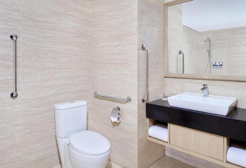 豪华三人间, Four Points By Sheraton Makassar