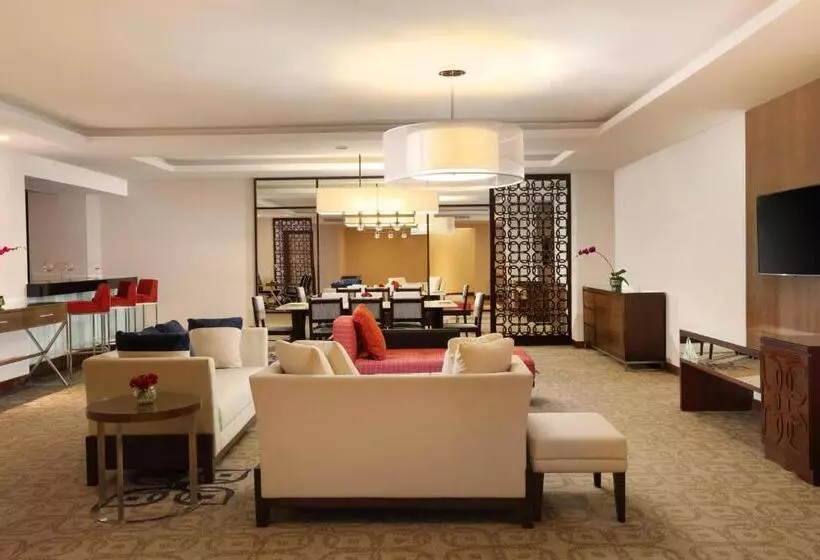 プレジデントスイートルーム, Four Points By Sheraton Makassar