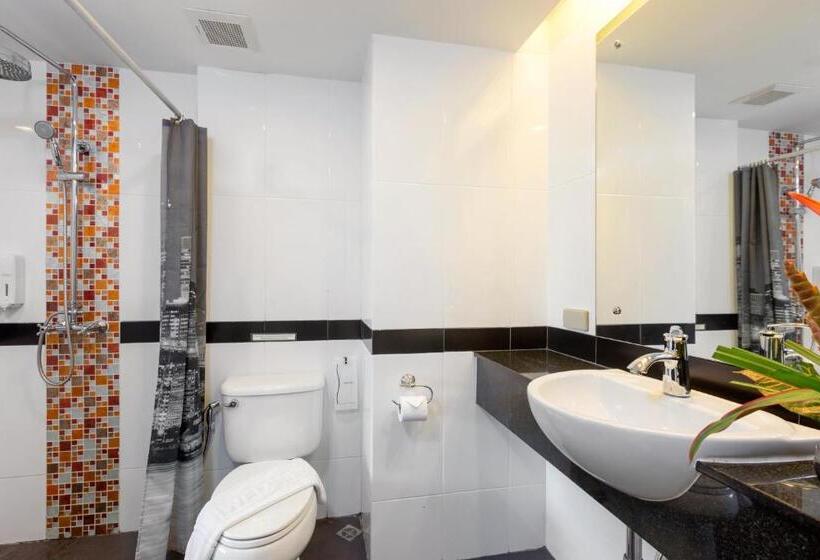 اتاق لوکس, Lub Sbuy House Hotel   Sha