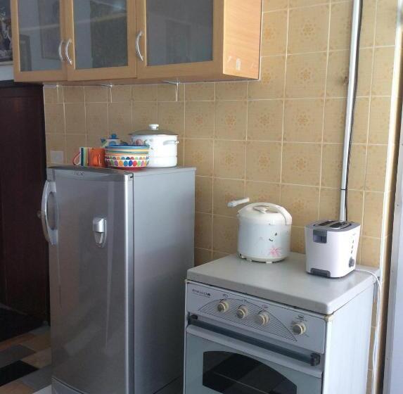 اتاق لوکس, Saithong House