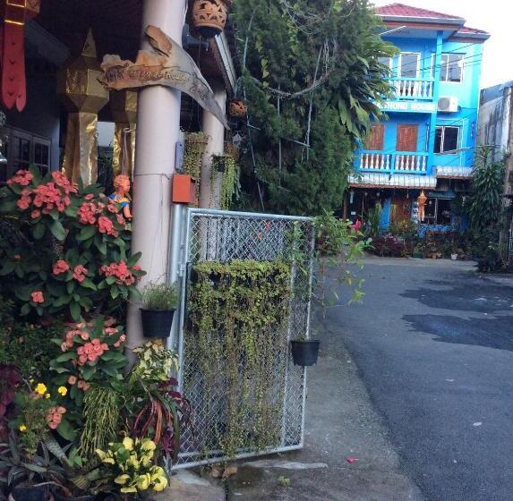 اتاق استاندارد, Saithong House