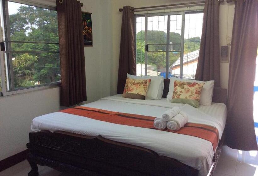 اتاق استاندارد, Saithong House