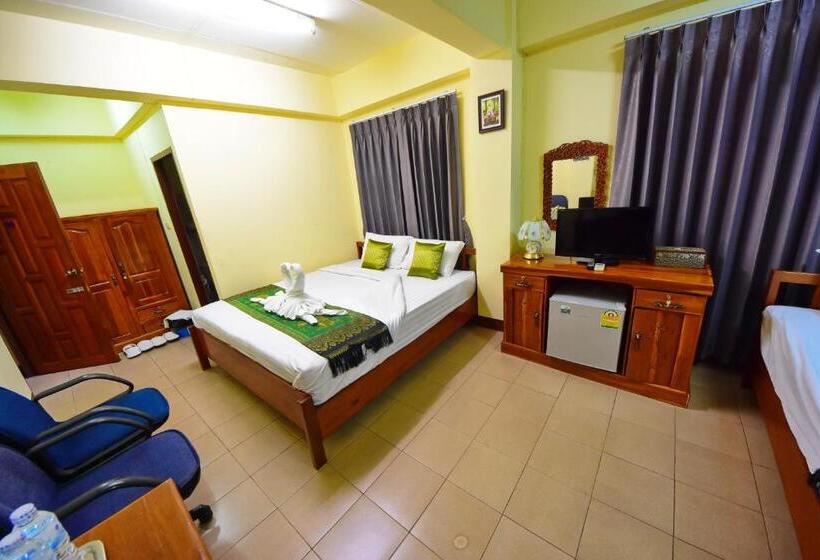 اتاق لوکس چهار تخته, Saithong House