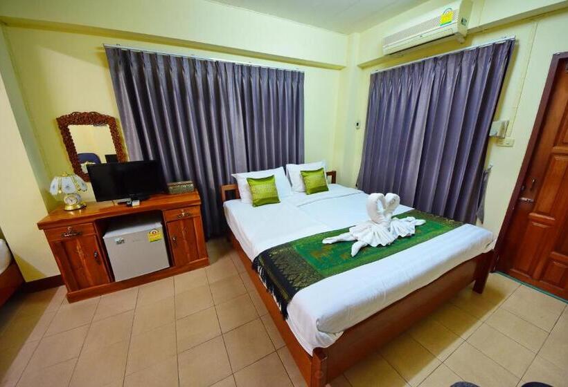 اتاق لوکس چهار تخته, Saithong House