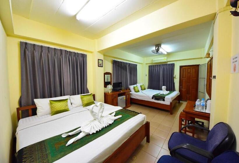 اتاق لوکس چهار تخته, Saithong House