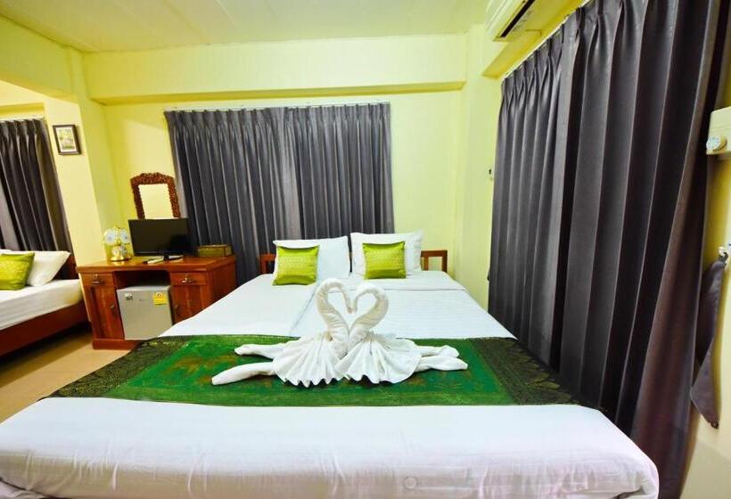 اتاق لوکس چهار تخته, Saithong House