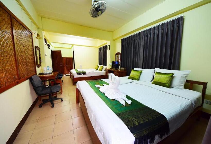 اتاق لوکس چهار تخته, Saithong House