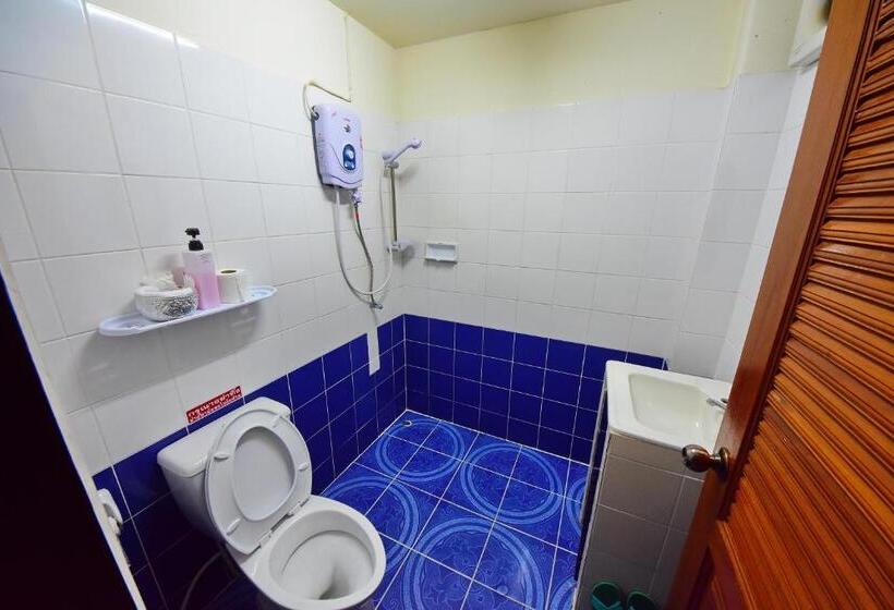 اتاق خانوادگی, Saithong House