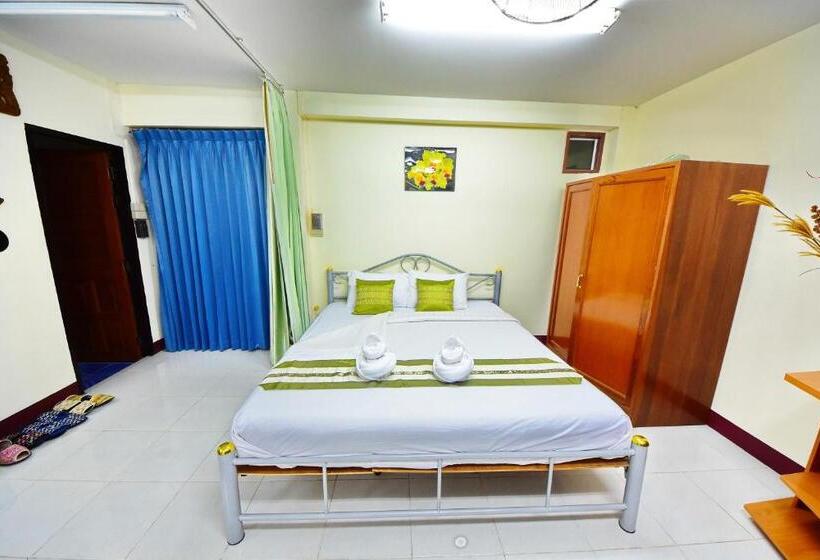 اتاق خانوادگی, Saithong House