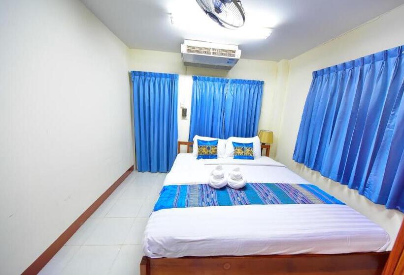 اتاق خانوادگی, Saithong House