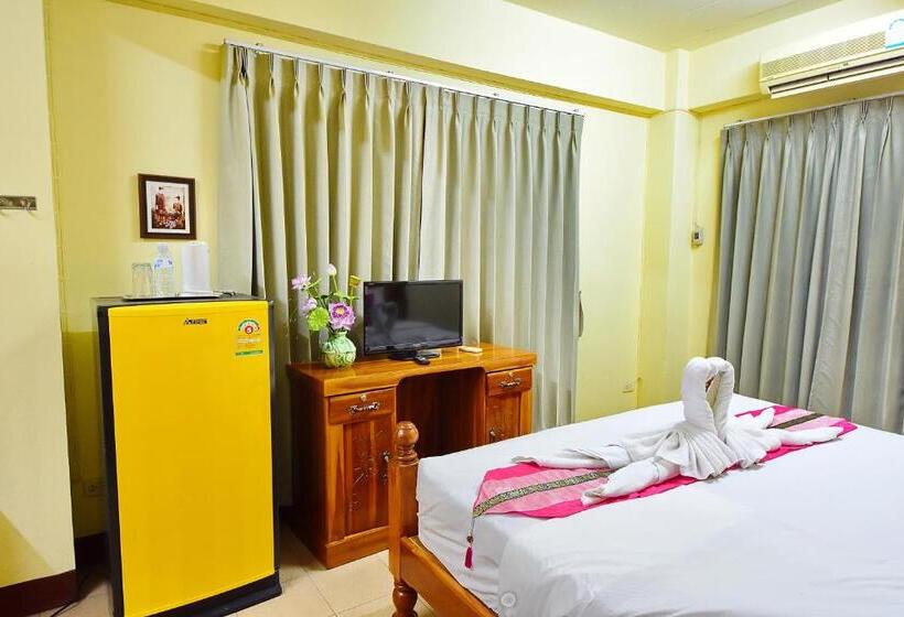 اتاق لوکس با بالکن, Saithong House