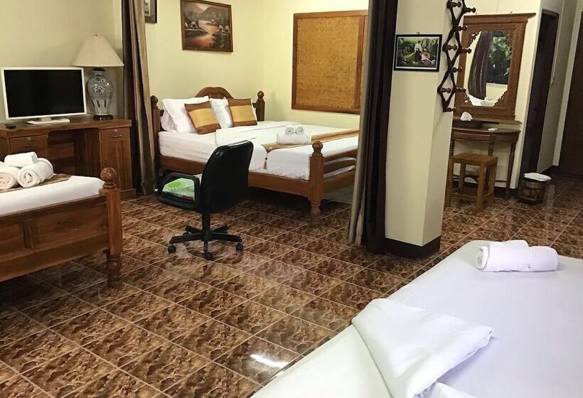 اتاق استاندارد, Saithong House