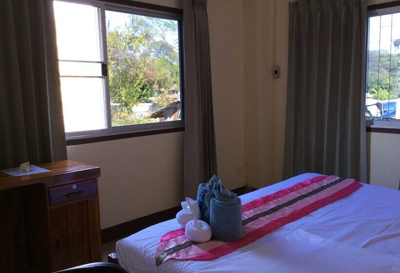 اتاق استاندارد, Saithong House