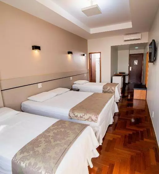 اتاق استاندارد چهار تخته, Serrano Residencial