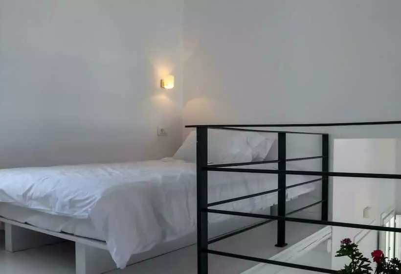 １ベッドルームハウス, Lemon Tree Houses