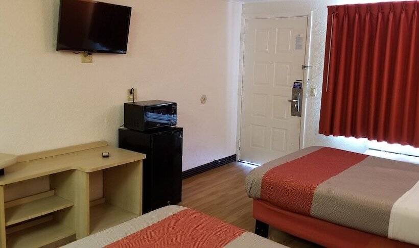 غرفه قياسيه سريرين مزدوجين, Fairbridge Inn Express London