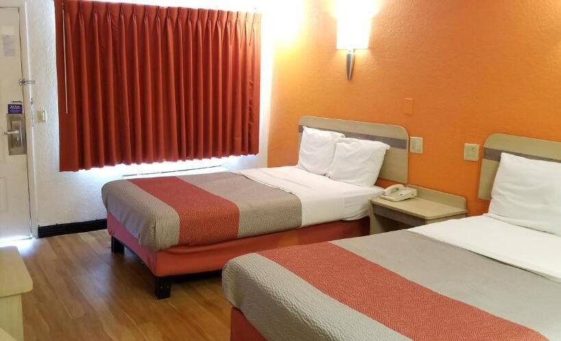 غرفه قياسيه سريرين مزدوجين, Fairbridge Inn Express London