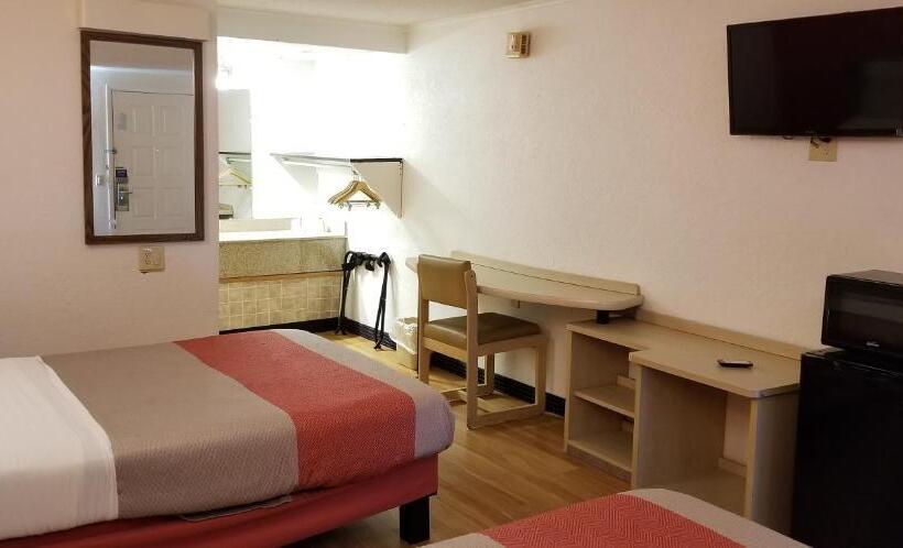 스탠다드 룸 더블 침대 2개, Fairbridge Inn Express London