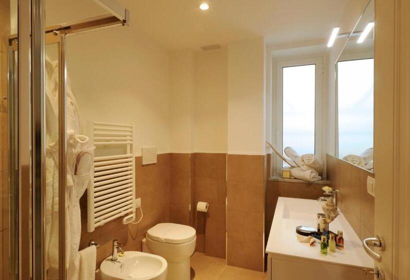 Апартаменты 2 Спальни, Residence San Marco Suites&apartments Alassio