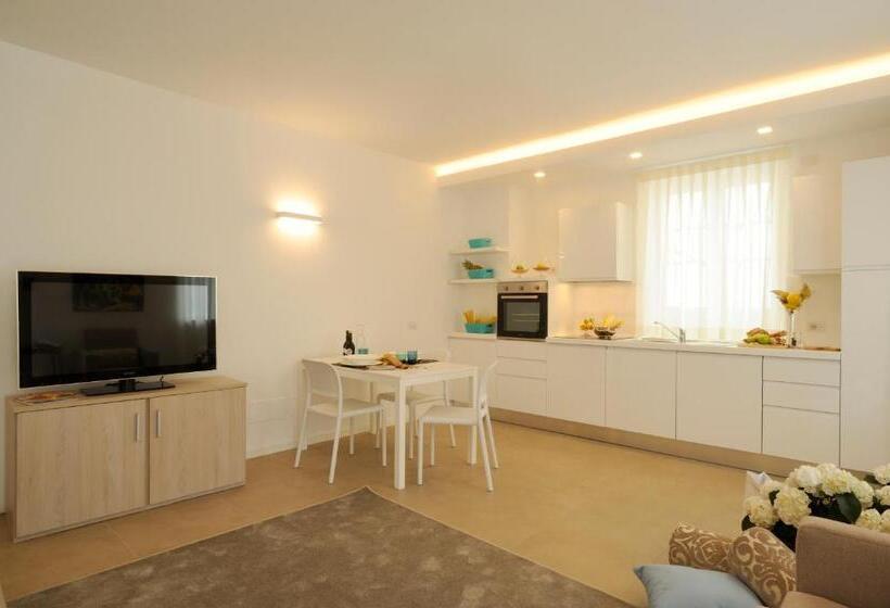 Апартаменты 2 Спальни, Residence San Marco Suites&apartments Alassio