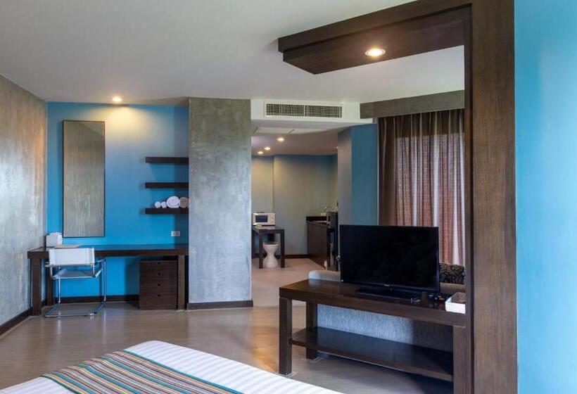 סוויטת ג'וניור עם טרסה, Silathip Huahin Serviced Apartment &