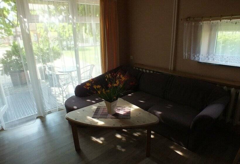 اتاق خانوادگی, Villa žvejų 29