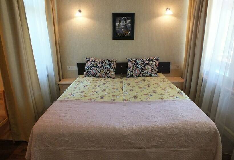 استودیو خانوادگی, Villa žvejų 29