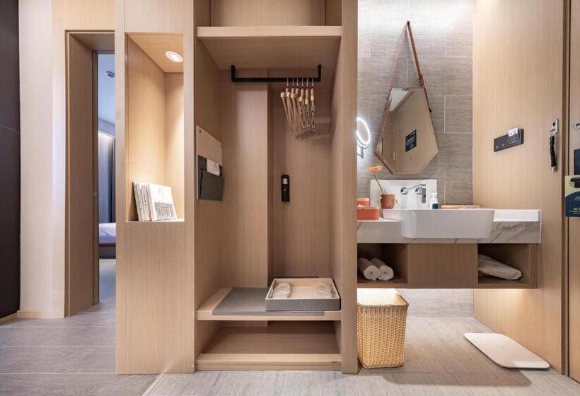 Люкс Повышенной Комфортности, Atour Hotel Taiyuan Changfeng Business Center Wanxiang City