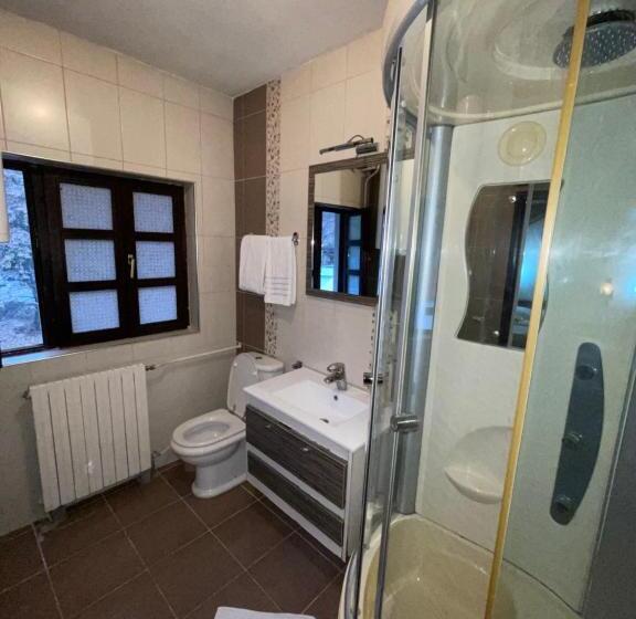 اتاق استاندارد سه نفره, Sobe Na Jošanici