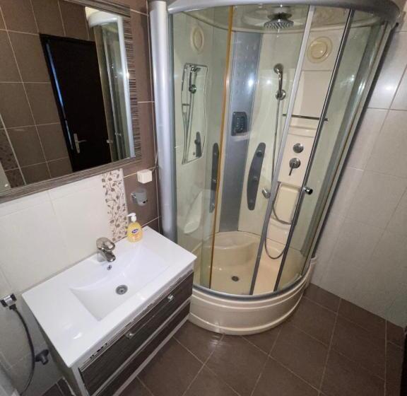 اتاق استاندارد سه نفره, Sobe Na Jošanici