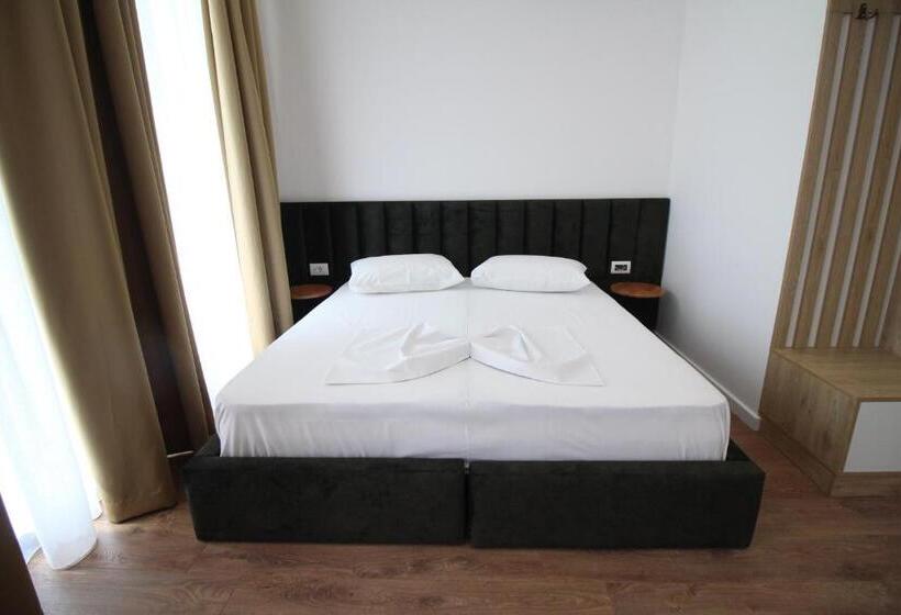 Monolocale Standard con Balcone, Juer