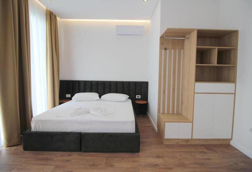 Monolocale Standard con Balcone, Juer