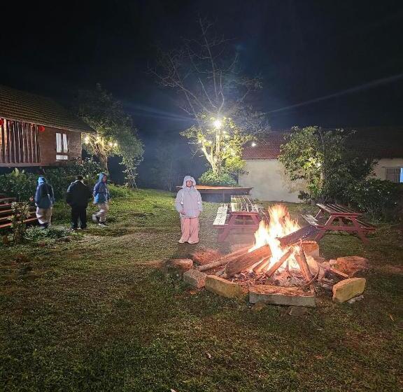 چادر با خدمات رفاهی استاندارد, Todo Farm   Organic Farming & Retreat