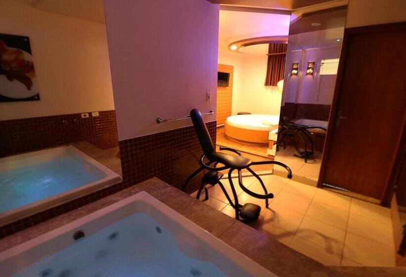 デラックススイート, Liberty Motel