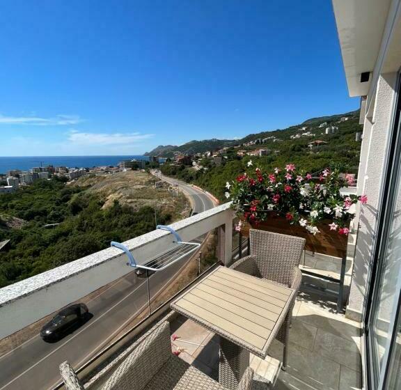 اتاق لوکس چهار تخته, Lux Hotel M