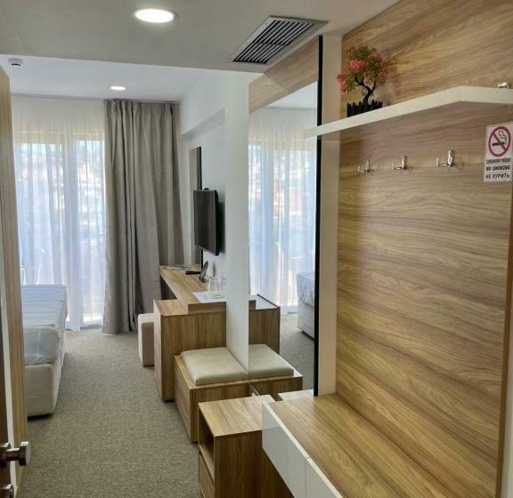 اتاق لوکس با چشمانداز دریا, Lux Hotel M