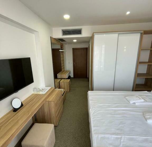 اتاق لوکس با چشمانداز دریا, Lux Hotel M