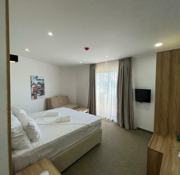 اتاق لوکس سه تخته, Lux Hotel M