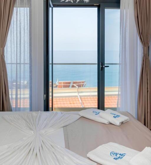 اتاق استاندارد با چشم‌انداز دریا, Villa Blue Bay