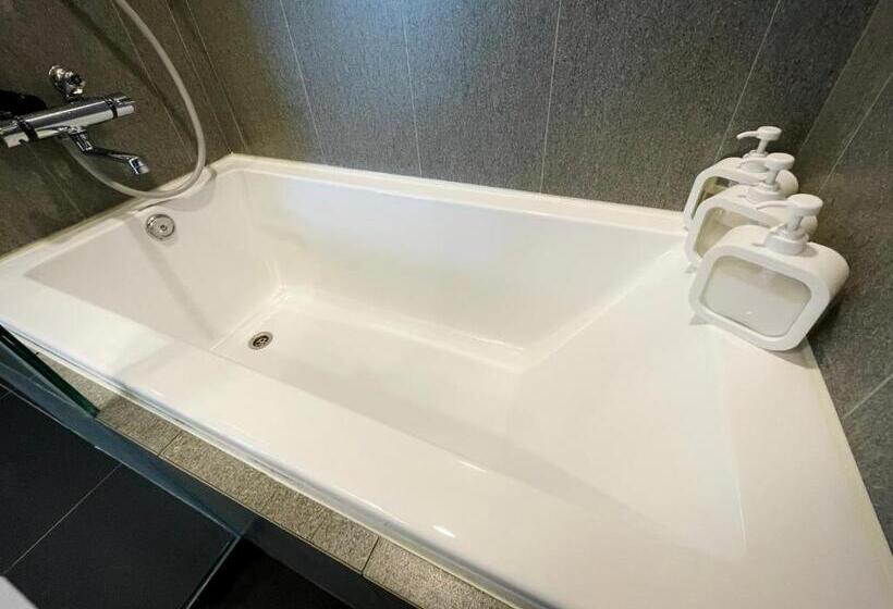 استودیوی استاندارد با چشمانداز دریا, 海濱閣