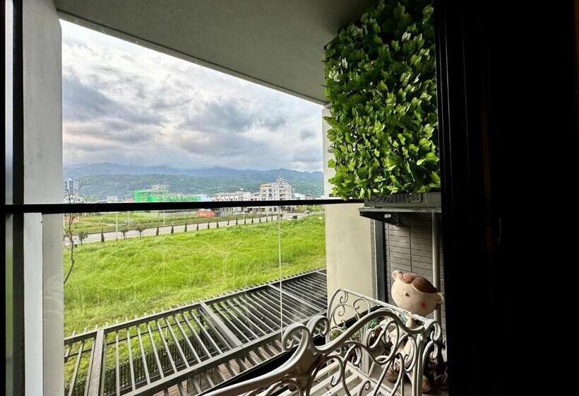 استودیو خانوادگی, 海濱閣