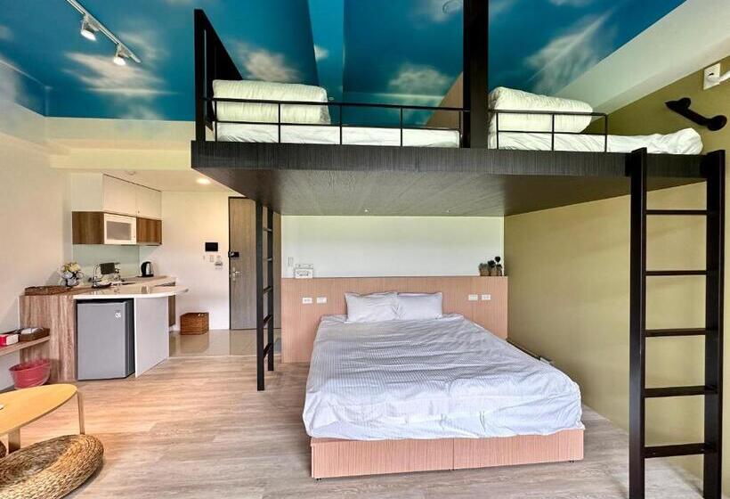 استودیو خانوادگی, 海濱閣