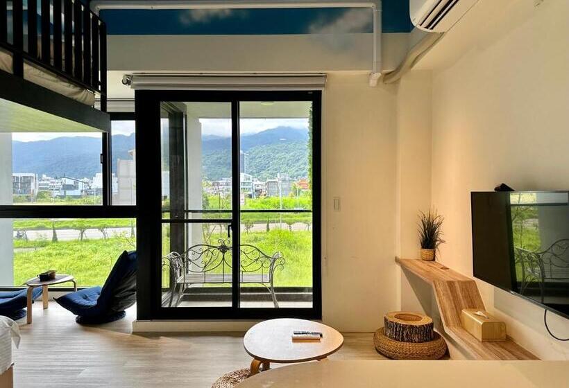 استودیو خانوادگی, 海濱閣