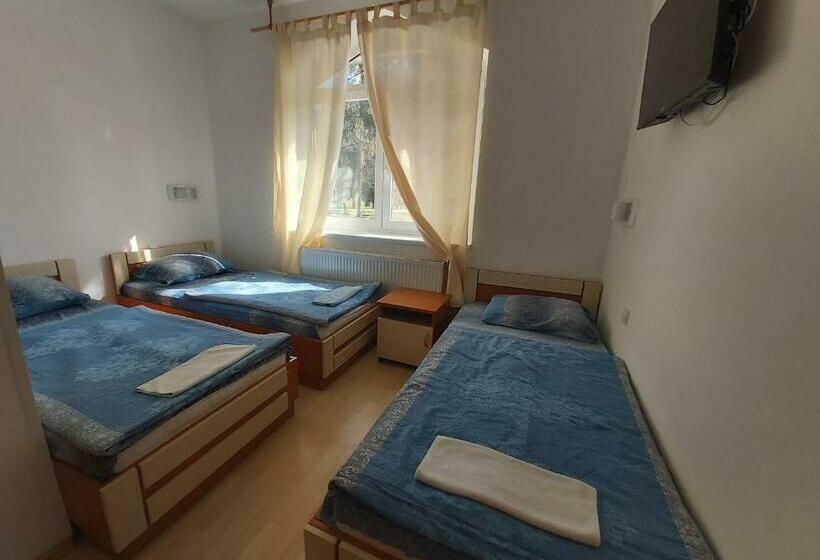 اتاق استاندارد سه نفره, Adica Prenoćište Sport Wellness Centar   Bazeni