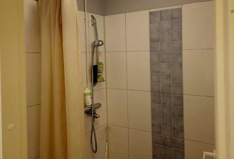 בקתת חדר, Seitsemän Sillan Majatalo