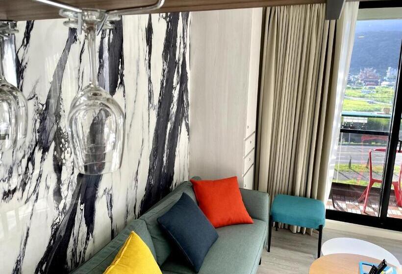 استودیو استاندارد با چشمانداز, 海濱閣