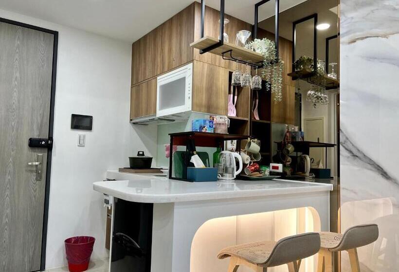 استودیو استاندارد با بالکن, 海濱閣