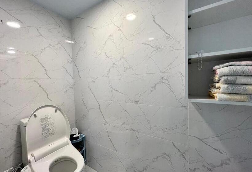 استودیوی استاندارد با چشمانداز دریا, 海濱閣