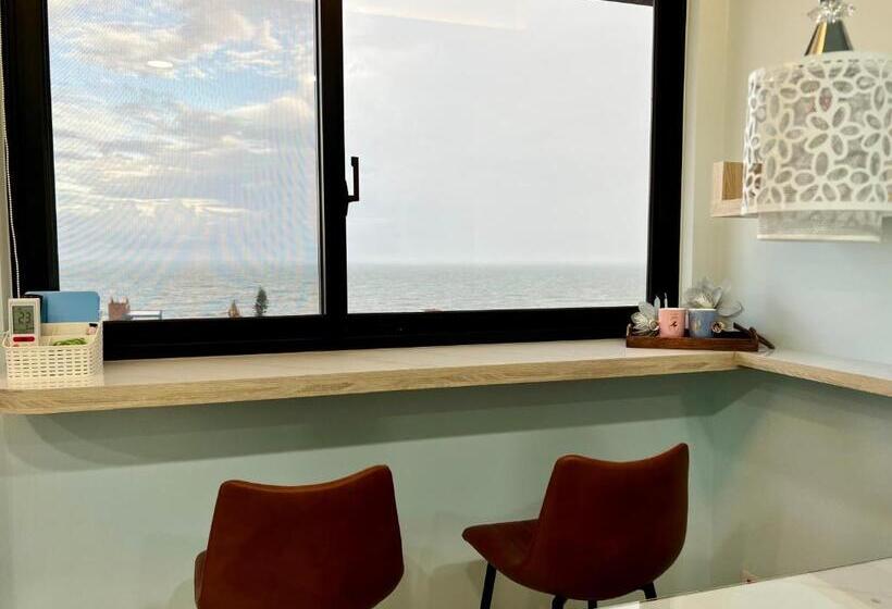 استودیوی استاندارد با چشمانداز دریا, 海濱閣